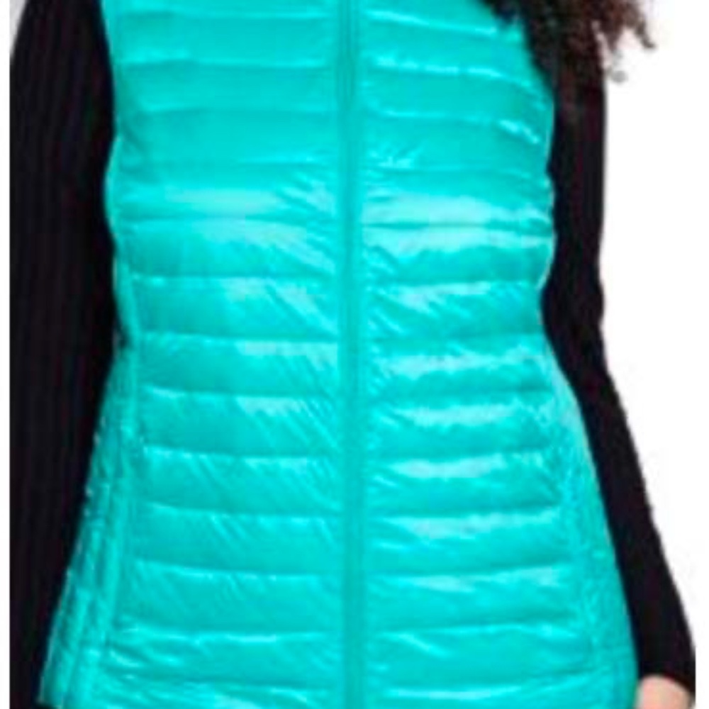 VEST, 90% DOWN, LIGHTER WEIGHT FOR SPRING, DYNASTY GREEN, SIZE 4X, ZIP FRONT,